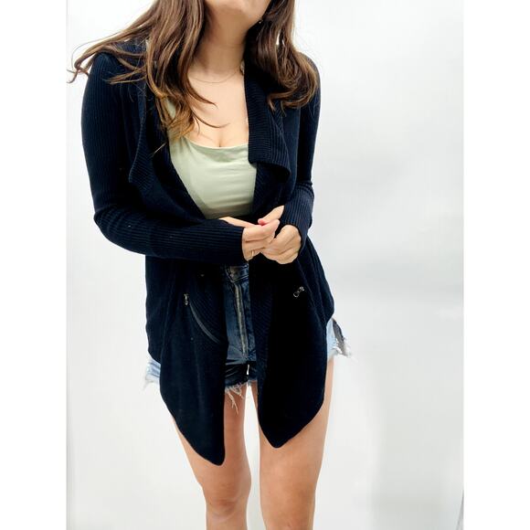 Lululemon black waterfall cardigan - Picture 5 of 9